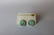 Load image into Gallery viewer, Earrings 18
