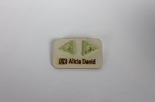 Load image into Gallery viewer, Earrings 18
