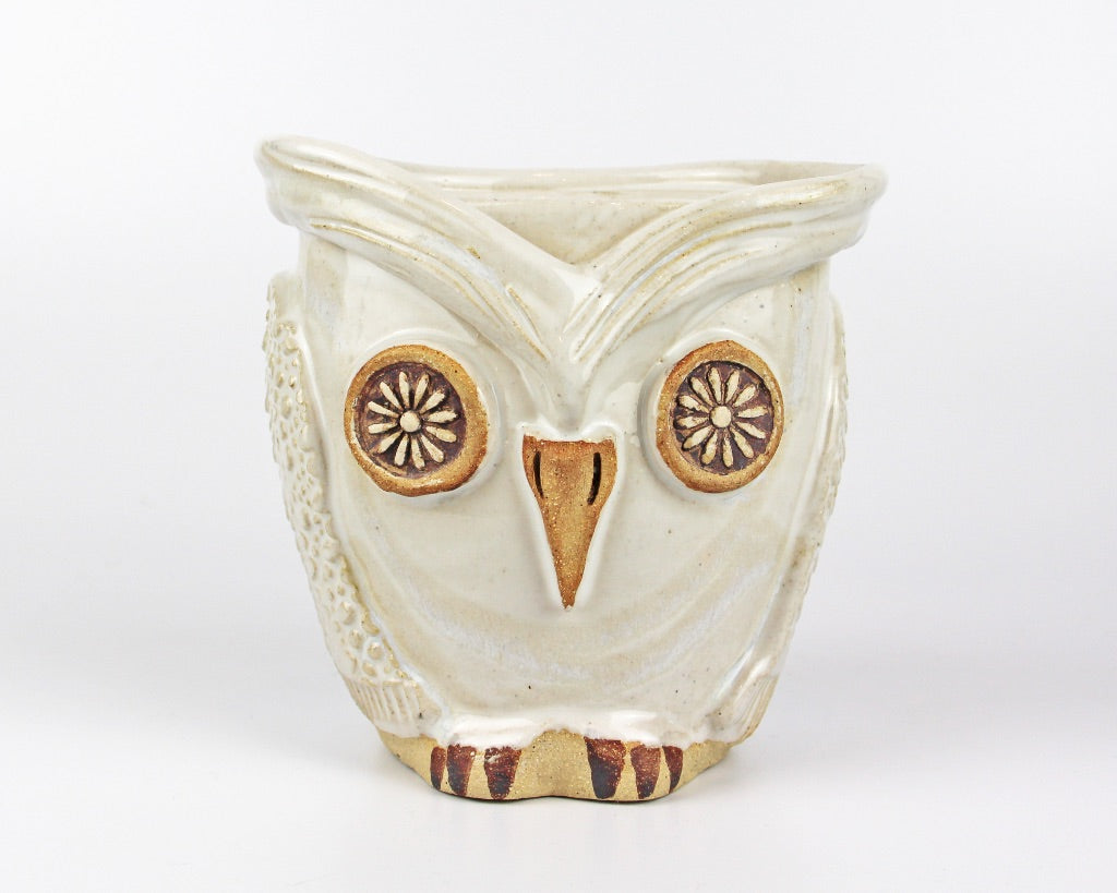 Small Owl Planter by Lynette Phillips